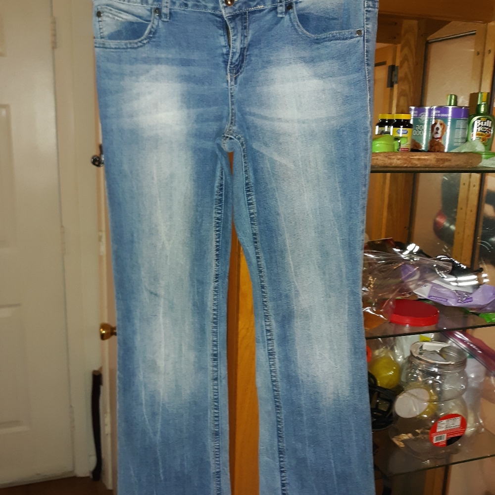 LEI JEANS